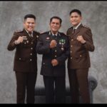 Dari Seragam Kepolisian ke Ruang Sidang, Warisan Integritas untuk Dua Jaksa Putranya Oplus_16908288