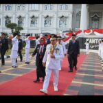 Gibernur Alharis Dan Forkompimda Hadiri Upacara Penurinan Bendera Dengan khidmad ,Ucapkan Terima Kasih Screenshot_20260818_190702_WhatsApp